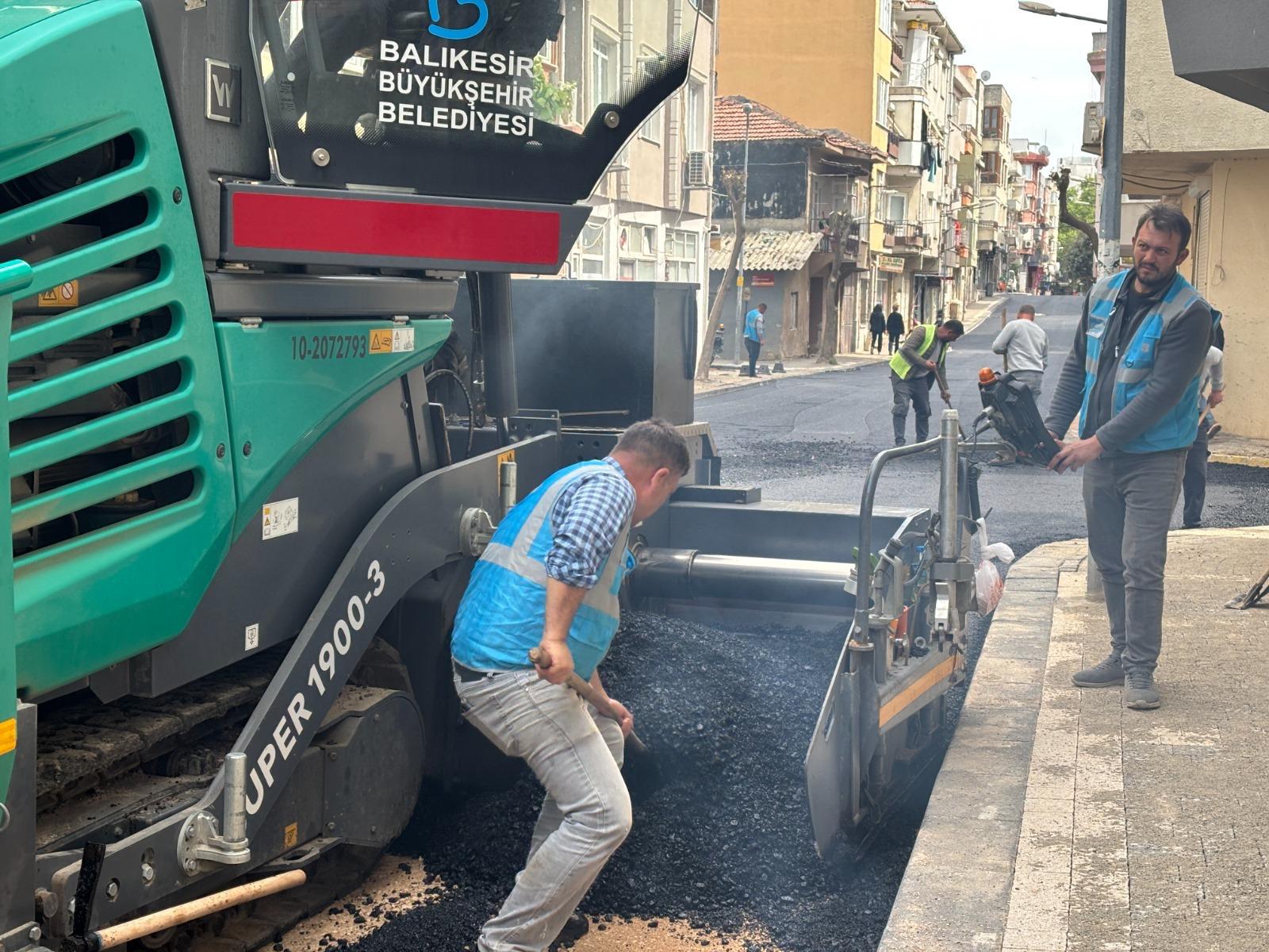 Büyükşehir’den Erdek’e tam kapsamlı yol ve altyapı yatırımı