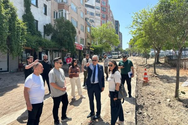 Mehmetçik Caddesinde yenileme çalışmaları başladı