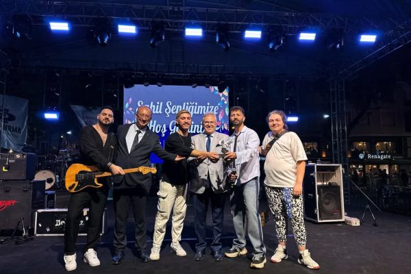 Bandırma Sahil Şenlikleri Başladı