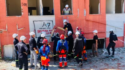 911 Arama Kurtarma Derneği ekipleri Balıkesir Valiliğinin 20 Mayıs 20225