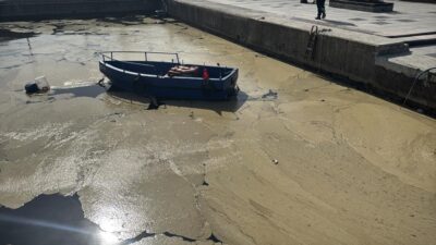 Bandırma ve Gönen ilçelerinde deniz yüzeyinde müsilaj görüldü. Marmara Denizi’nde