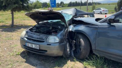 Balıkesir’in Susurluk ilçesinde cip ile otomobilin çarpışması sonucu 1 kişi
