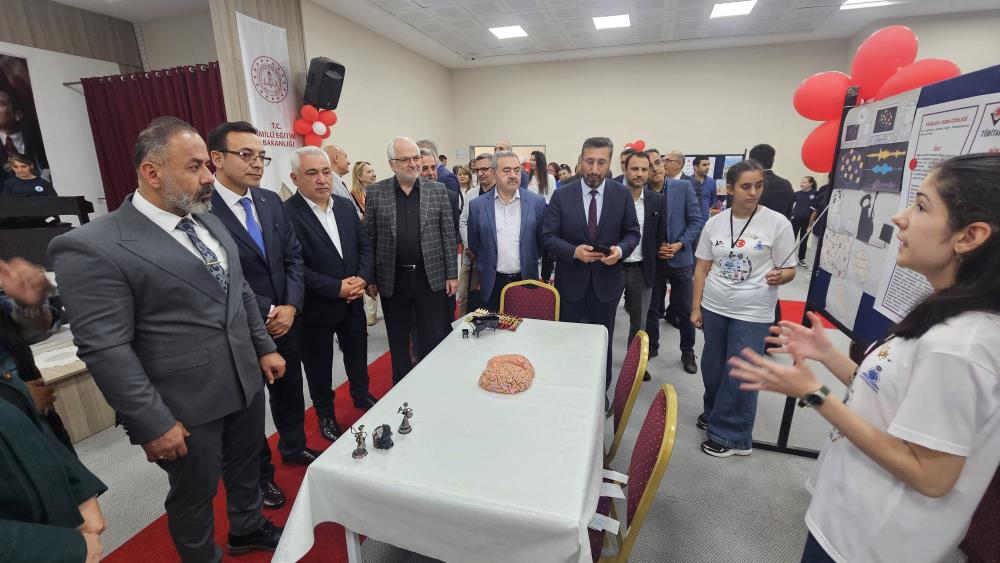 Bandırma’da bilim fuarı sergisi Ali Öztaylan Anadolu İmam Hatip Lisesi, TÜBİTAK 4006-Bilim Fuarları Destekleme