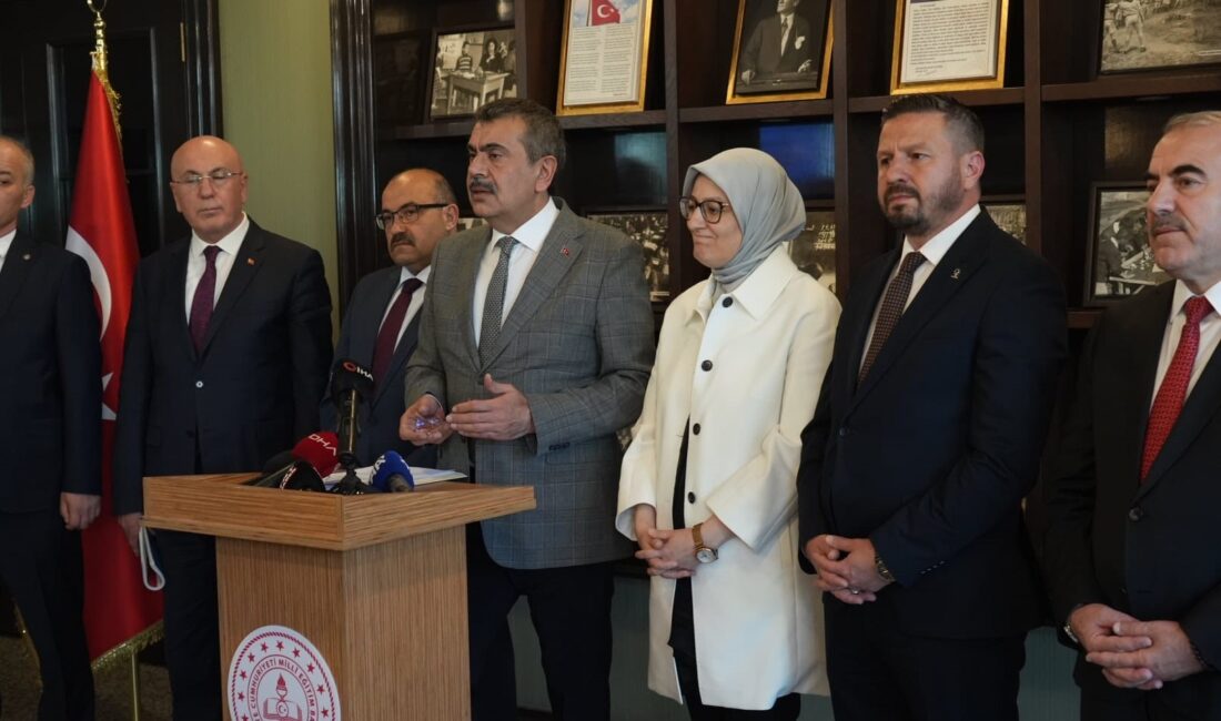 Milli Eğitim Bakanı Yusuf Tekin Balıkesir ziyaretinde Balıkesir’in eğitim-öğretimini ilgilendiren
