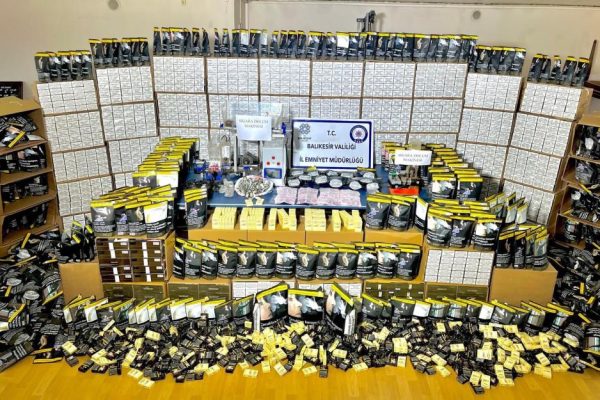 Gönen’de kaçak tütün operasyonu: 5 şüpheli gözaltında