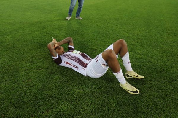 Gümrükten geçemedik (1-3)