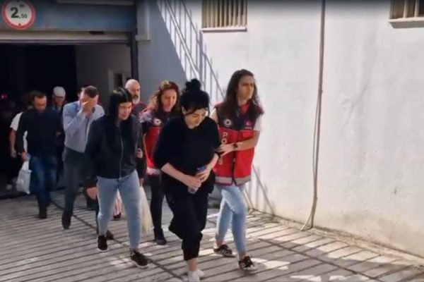 Fuhuşa darbe: 3 tutuklama