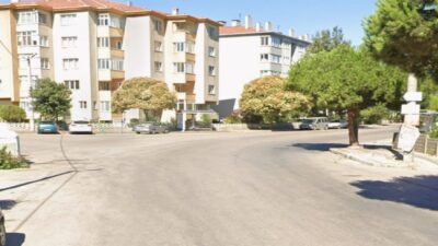 BANDIRMA’DA meydana gelen trafik kazasında karşıdan karşıya geçmek isteyen yaşlı