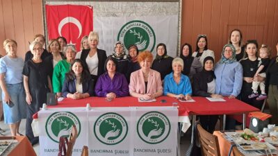 1959 yılında Ankara’da kurulan Türk Anneler Derneğinin Bandırma şubesi açıldı. 