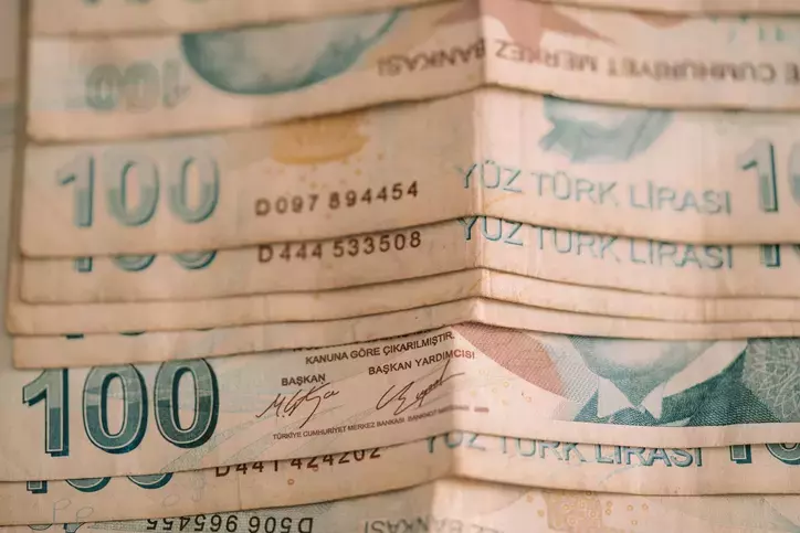 SGK, milyonlarca emekliyi ilgilendiren ödeme takvimini duyurdu. Tahsis numarasına göre
