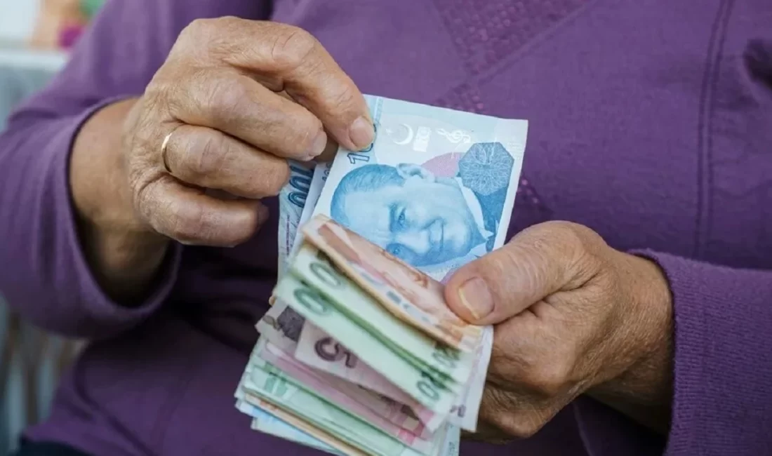 Bankalar, emeklileri cezbetmek için promosyon miktarlarını artırdı. Kimi 15 bin
