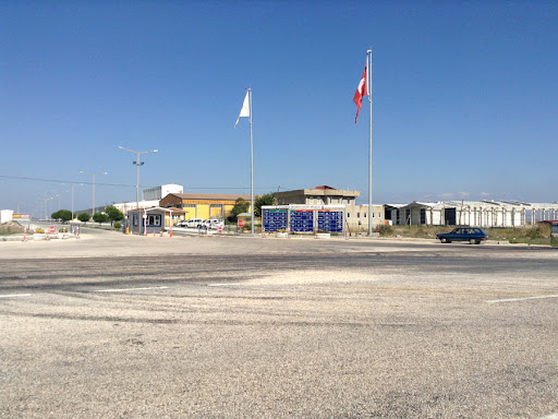 Bandırma OSB’de traktör fabrikasında yangın paniği Bandırma Organize Sanayi Bölgesi’nde faaliyet gösteren bir traktör fabrikasında yangın