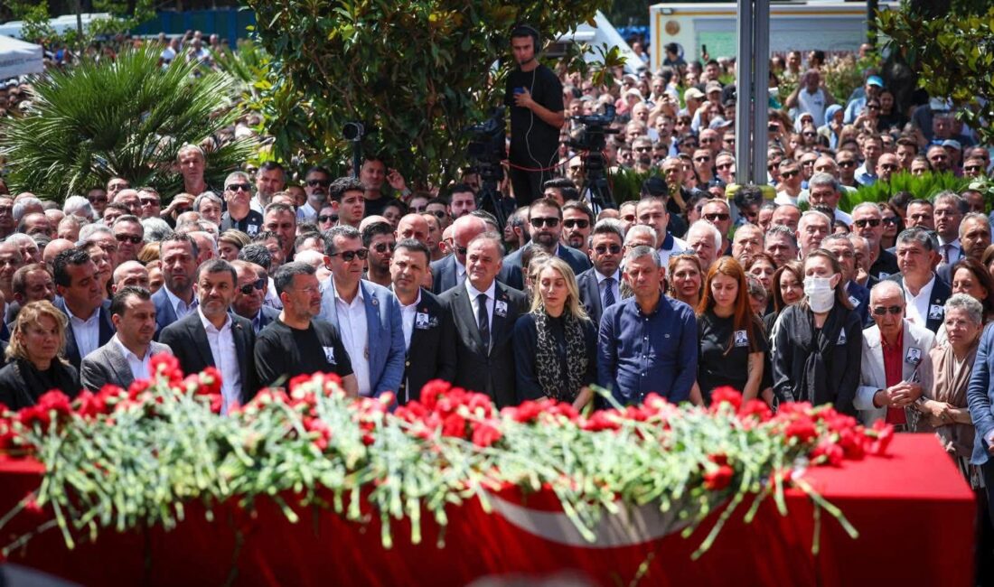 Bandırma Belediye Başkanı Dursun Mirza, Manisa Büyükşehir Belediye Başkanı Ferdi