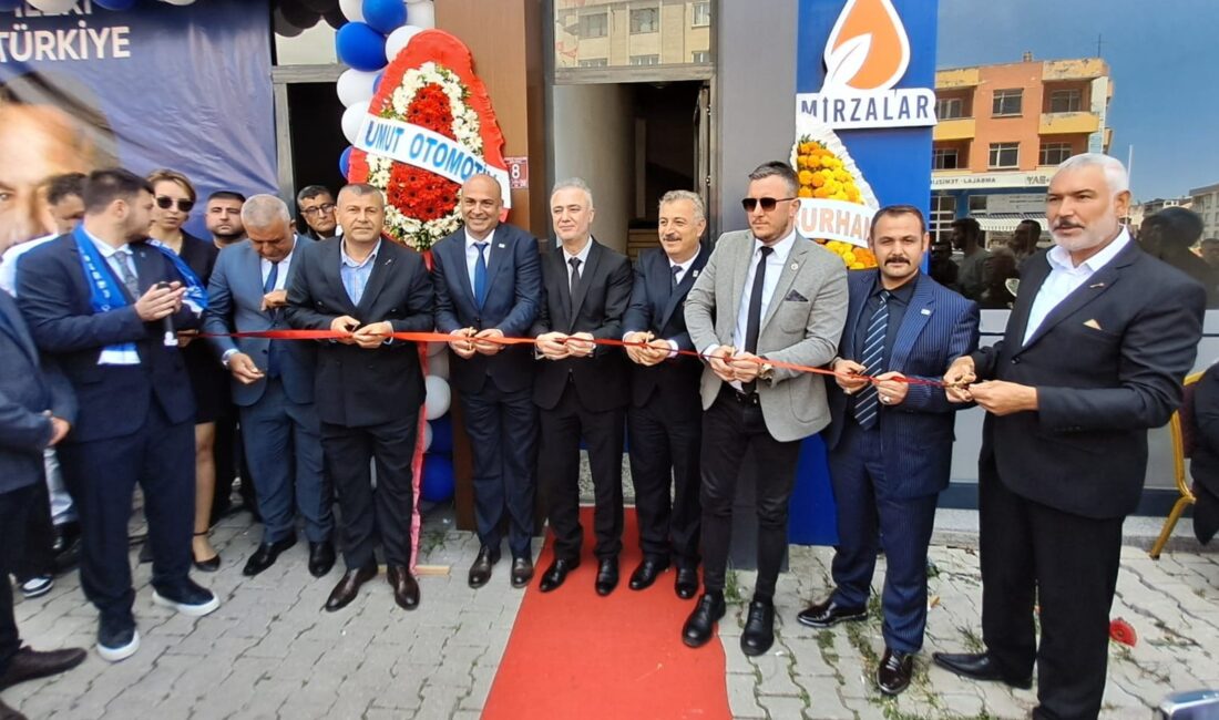 Yavuz Ağıralioğlu’nun Kurucu Genel Başkanlığını yaptığı Anahtar Parti Bandırma İlçe
