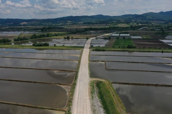 Vatandaşın yol talebine Başkan Akın kayıtsız kalmadı