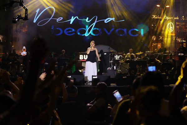 Festival finalini Derya Bedavacı yaptı