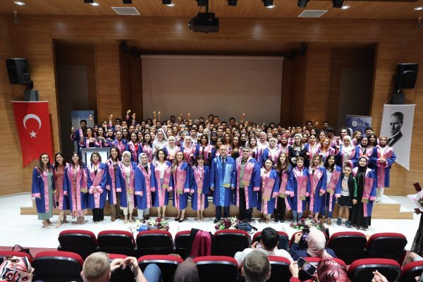 BANÜ’de Hemşirelik Bölümü Yemin Töreni Gerçekleşti