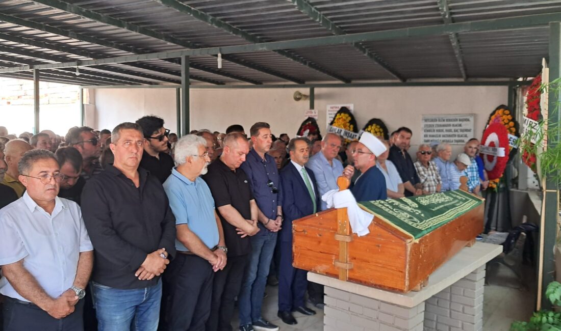 Edincik Mahallesi muhtarı Kamil Eryılmaz baba acısıyla sarsıldı. Edincik Mahalle