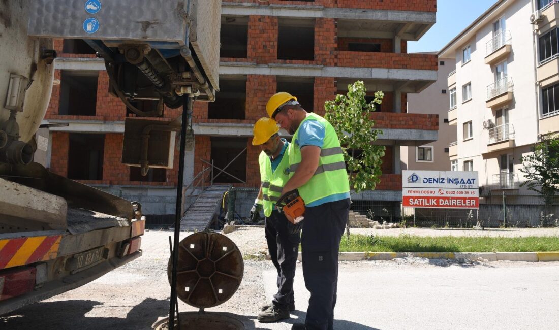   Balıkesir Büyükşehir Belediye Başkanı Ahmet Akın’ın liderliğinde vatandaşlara kesintisiz