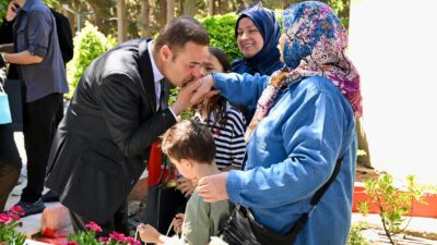 &nbsp; Balıkesir Büyükşehir Belediye Başkanı Ahmet Akın, “Vefası olmayanın bekası