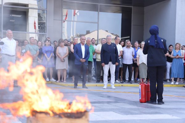 Belediyede yangın eğitimi ve tatbikatı yapıldı