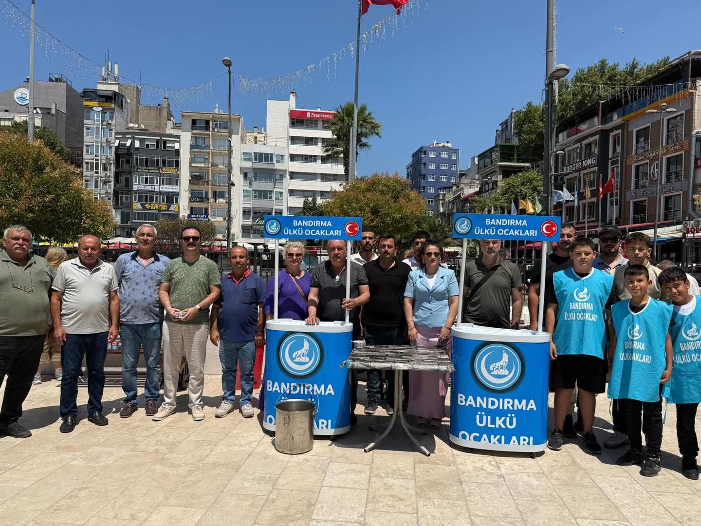 Ülkü Ocaklarından Aşure Hayrı