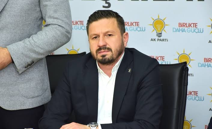 Ak Parti İl Başkanı Mehmet Aydemir, Bandırma Balık Hali altından