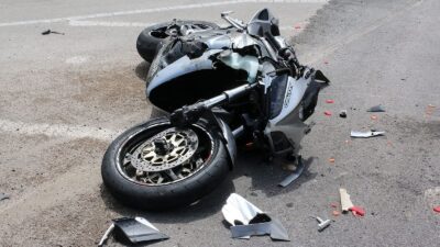 Genç öğrenci yaşama tutunamadı 14 Temmuz günü Atatürk Bulvarı üzerinde motosiklet hakimiyetini kaybederek yaralanan