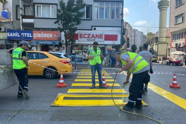 Belediyeden görünür geçit güvenli adım uygulaması