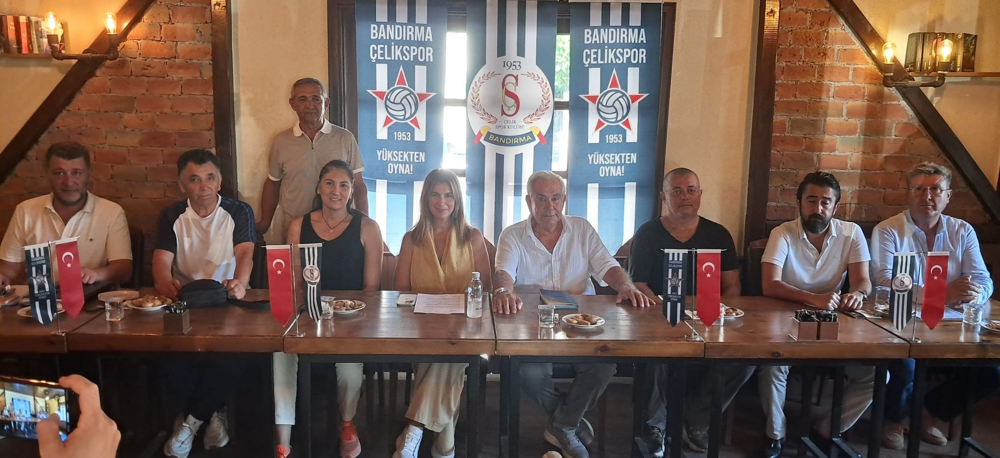 Çelikspor kadın voleybol takımı 2. Ligde