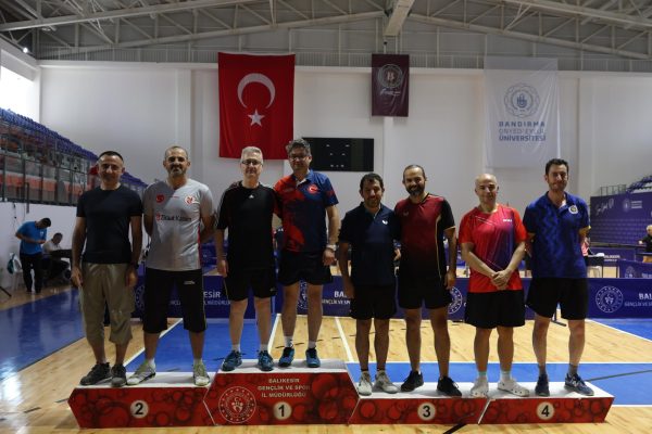 Veteranlar Masa Tenisi Turnuvası sona erdi