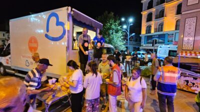   Akın: “Depremin olumsuzluklarını hep birlikte aşacağız” Balıkesir’in Sındırgı ilçesinde