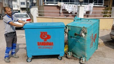 Bandırma Belediyesi kent içi çalışmalara devam ediyor. Bu çalışmalar çerçevesinde,