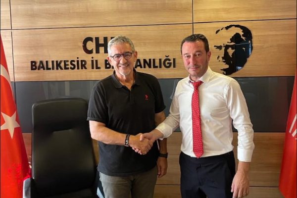 Devrim Korkmaz, Erdek CHP İlçe Başkanlığı’na aday