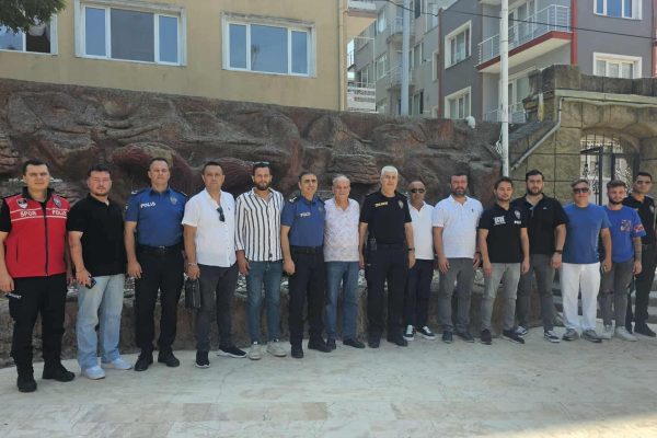 Emniyet Yönetim ve taraftarlar kahvaltı da bir araya geldiler