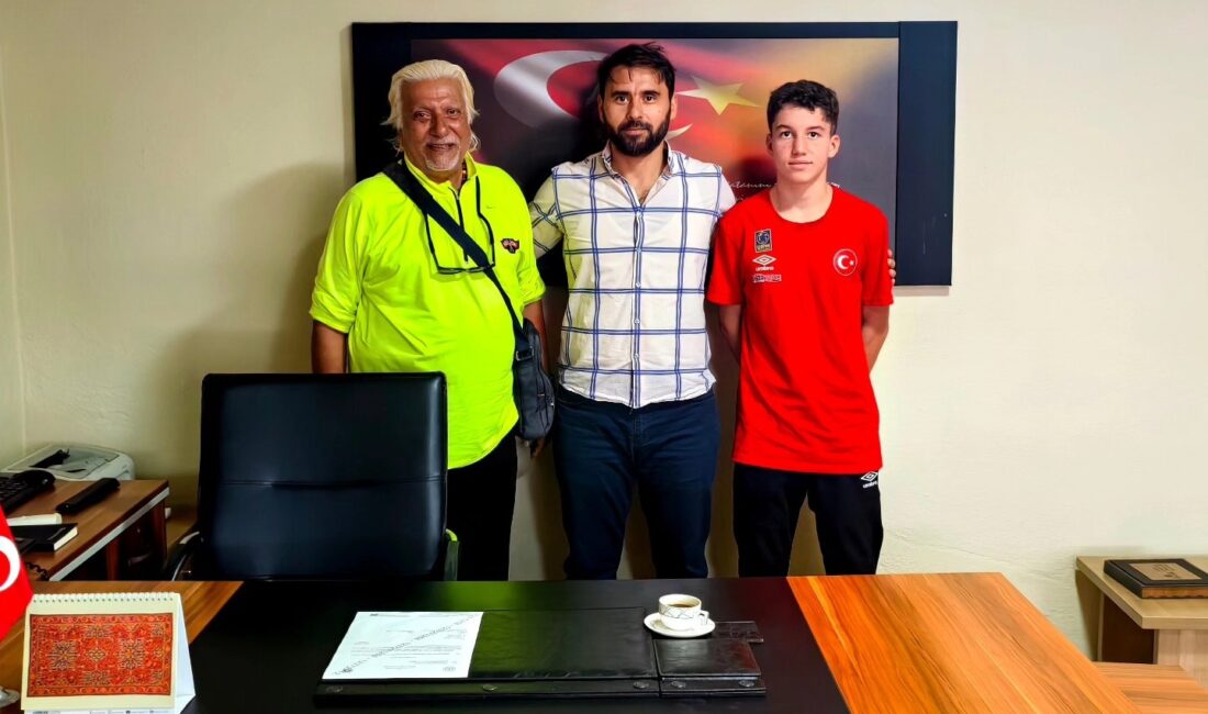  Temmuz ayında Litvanya’da düzenlenen U15 Avrupa Tetratlon Şampiyonasında 3. olan
