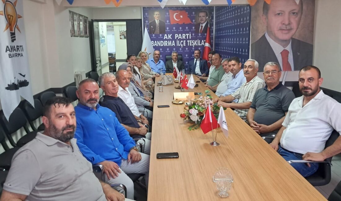 MHP Balıkesir milletvekili Ekrem Gökay Yüksel Bandırma ziyaretleri çerçevesinde Cumhur