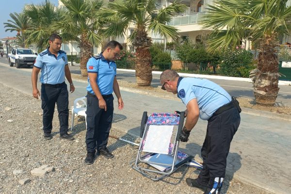 Sahillerde zabıta ekipleri plaj işgaline izin vermiyor