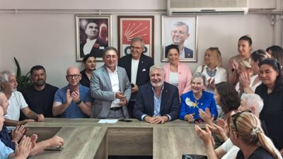 &nbsp; CHP Milletvekilleri Serkan Sarı ve Nimet Özdemir, PM üyeleri