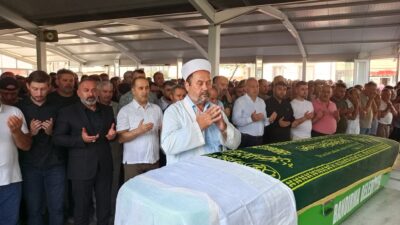 Bandırma’nın tanınmış ailelerinden Özdemir Ailesi gece saatlerinde gelen kaza haberiyle