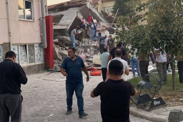 Sındırgı merkezli 6.1’lik deprem Bandırma’dan da hissedildi
