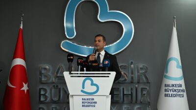   Balıkesir Büyükşehir Belediye Başkanı Ahmet Akın, Sındırgı’da meydana gelen