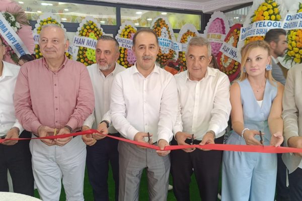 Pera British Kids Akademi açıldı