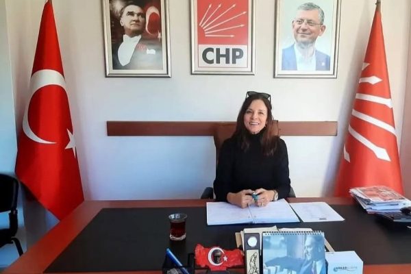 Kudret Akıncı CHP İlçe Yönetiminden istifa etti