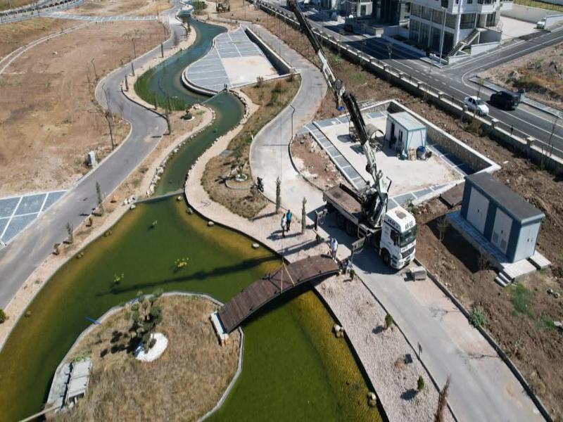 Bandırma Belediyesi, kent genelinde yürüttüğü altyapı ve çevre düzenleme çalışmalarına