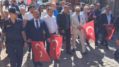 Edincik’in düşman işgalinden kurtuluşunun 103. yıldönümü törenler ile kutlandı. Törenlere