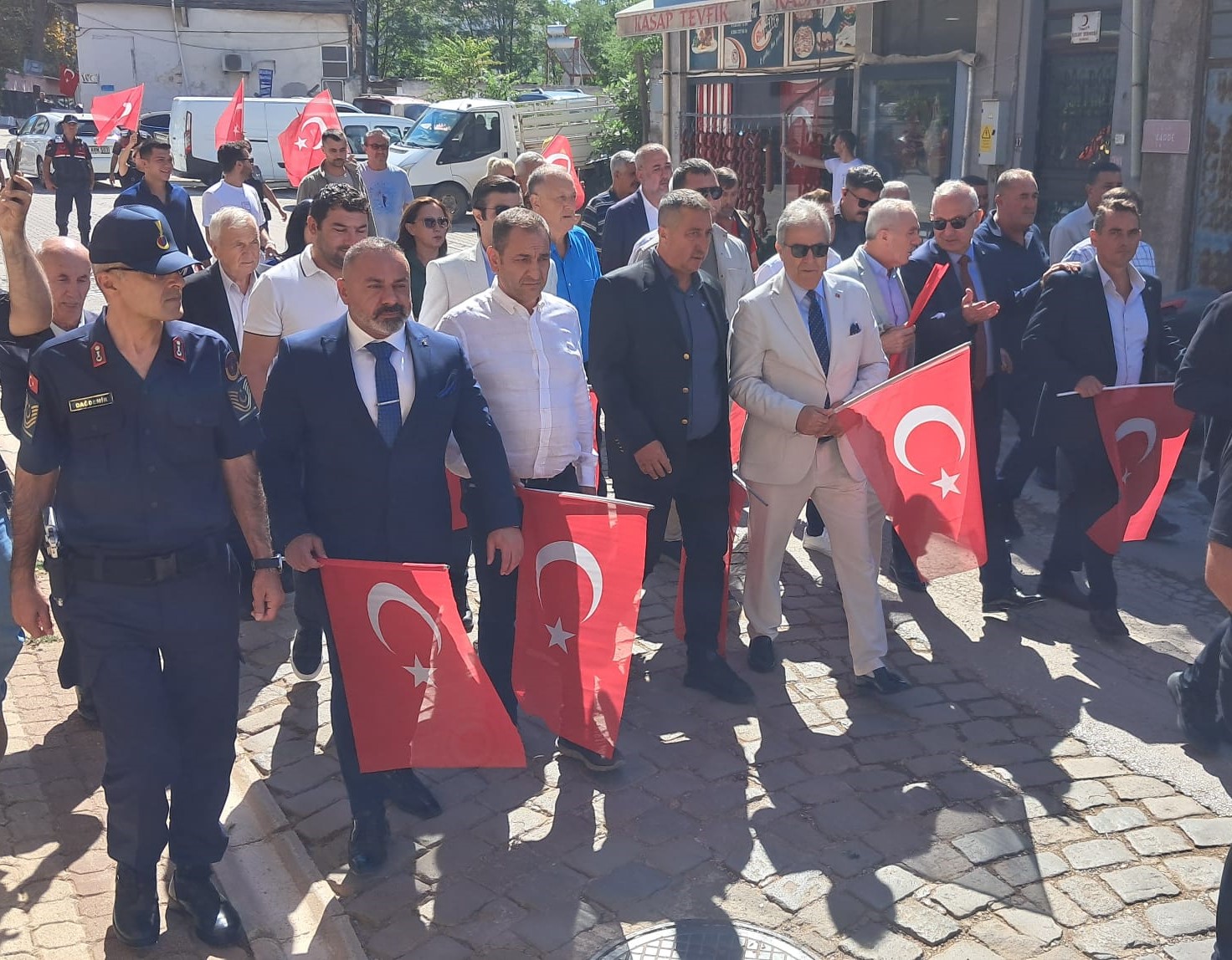 Edincik’in kurtuluşu törenlerle kutlandı
