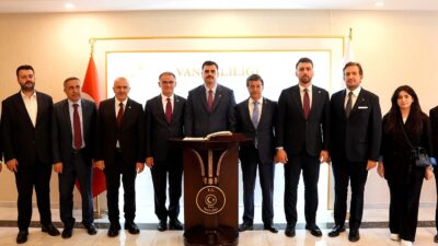 Bölge çalışmalarının yanı sıra ülkedeki programlar için Ak Parti tarafından