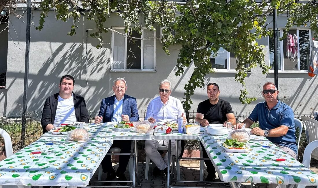 Bandırma Belediye Başkanı Dursun Mirza ve Başkan Yardımcısı Niyazi Yeloğlu
