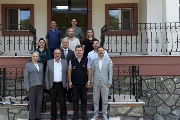 MHP Heyeti Merinos Koyunculuk Araştırma Enstitüsünde